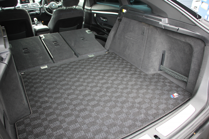 BMW 3シリーズ 320d Xdrive ｸﾞﾗﾝﾂｰﾘｽﾓ Mｽﾎﾟｰﾂ 後期LCI 追従ACC LEDﾍｯﾄﾞﾗｲﾄ&LEDﾃｰﾙ ﾚｰﾝﾁｪﾝｼﾞ警告 衝突軽減ﾌﾞﾚｰｷ 車線逸脱警告 歩行者警告 ｼｰﾄﾋｰﾀｰ ﾀｯﾁ画面HDDﾅﾋﾞBｶﾒﾗ TOPﾋﾞｭｰｶﾒﾗ ｻｲﾄﾞﾋﾞｭｰｶﾒﾗ ｱｲﾊﾞｯﾊｻｽ 2年保証