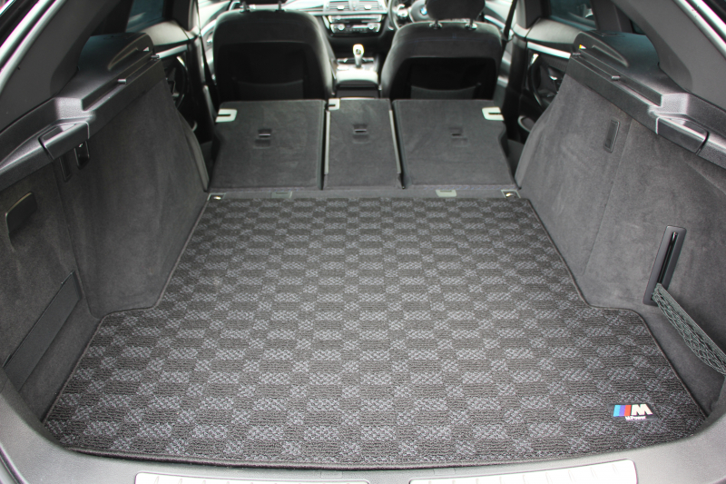 BMW 3シリーズ 320d Xdrive ｸﾞﾗﾝﾂｰﾘｽﾓ Mｽﾎﾟｰﾂ 後期LCI 追従ACC LEDﾍｯﾄﾞﾗｲﾄ&LEDﾃｰﾙ ﾚｰﾝﾁｪﾝｼﾞ警告 衝突軽減ﾌﾞﾚｰｷ 車線逸脱警告 歩行者警告 ｼｰﾄﾋｰﾀｰ ﾀｯﾁ画面HDDﾅﾋﾞBｶﾒﾗ TOPﾋﾞｭｰｶﾒﾗ ｻｲﾄﾞﾋﾞｭｰｶﾒﾗ ｱｲﾊﾞｯﾊｻｽ 2年保証