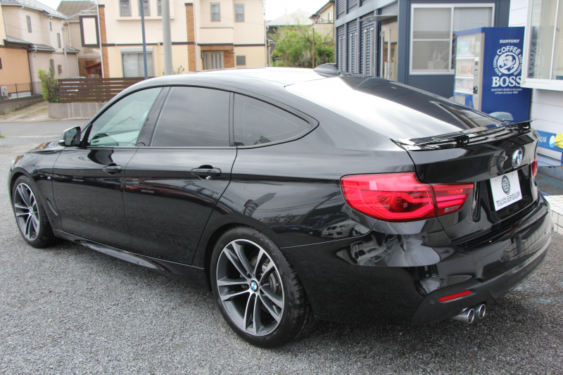 BMW 3シリーズ 320d Xdrive ｸﾞﾗﾝﾂｰﾘｽﾓ Mｽﾎﾟｰﾂ 後期LCI 追従ACC LEDﾍｯﾄﾞﾗｲﾄ&LEDﾃｰﾙ ﾚｰﾝﾁｪﾝｼﾞ警告 衝突軽減ﾌﾞﾚｰｷ 車線逸脱警告 歩行者警告 ｼｰﾄﾋｰﾀｰ ﾀｯﾁ画面HDDﾅﾋﾞBｶﾒﾗ TOPﾋﾞｭｰｶﾒﾗ ｻｲﾄﾞﾋﾞｭｰｶﾒﾗ ｱｲﾊﾞｯﾊｻｽ 2年保証