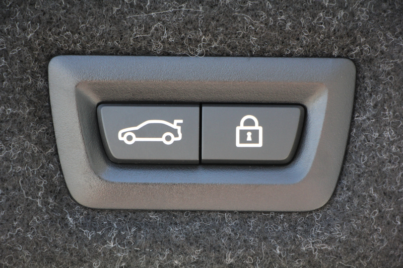 BMW 5シリーズ 523d Mｽﾎﾟｰﾂ ﾊｲﾗｲﾝ 1ｵｰﾅ 全ﾋｰﾀｰ黒革 HUD 新ﾃﾞｻﾞｲﾝ液晶ﾒｰﾀｰ LEDﾍｯﾄﾞﾗｲﾄ ｵｰﾄﾊｲﾋﾞｰﾑ 追従ACC ﾚｰﾝﾁｪﾝｼﾞ警告 ｽﾃｱﾘﾝｸﾞｻﾎﾟｰﾄ 電動ﾄﾗﾝｸ ﾀｯﾁ画面HDDﾅﾋﾞTV 360度ｶﾒﾗ 専用ｴｱﾛ 19AW 2年保証