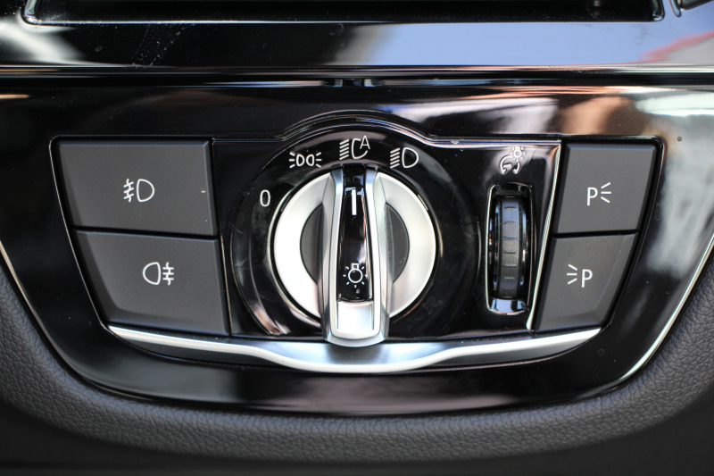 BMW 5シリーズ 523d Mｽﾎﾟｰﾂ ﾊｲﾗｲﾝ 1ｵｰﾅ 全ﾋｰﾀｰ黒革 HUD 新ﾃﾞｻﾞｲﾝ液晶ﾒｰﾀｰ LEDﾍｯﾄﾞﾗｲﾄ ｵｰﾄﾊｲﾋﾞｰﾑ 追従ACC ﾚｰﾝﾁｪﾝｼﾞ警告 ｽﾃｱﾘﾝｸﾞｻﾎﾟｰﾄ 電動ﾄﾗﾝｸ ﾀｯﾁ画面HDDﾅﾋﾞTV 360度ｶﾒﾗ 専用ｴｱﾛ 19AW 2年保証