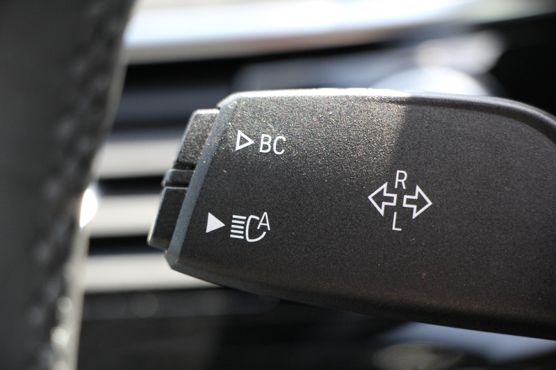 BMW 5シリーズ 523d Mｽﾎﾟｰﾂ ﾊｲﾗｲﾝ 1ｵｰﾅ 全ﾋｰﾀｰ黒革 HUD 新ﾃﾞｻﾞｲﾝ液晶ﾒｰﾀｰ LEDﾍｯﾄﾞﾗｲﾄ ｵｰﾄﾊｲﾋﾞｰﾑ 追従ACC ﾚｰﾝﾁｪﾝｼﾞ警告 ｽﾃｱﾘﾝｸﾞｻﾎﾟｰﾄ 電動ﾄﾗﾝｸ ﾀｯﾁ画面HDDﾅﾋﾞTV 360度ｶﾒﾗ 専用ｴｱﾛ 19AW 2年保証