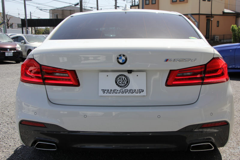 BMW 5シリーズ 523d Mｽﾎﾟｰﾂ ﾊｲﾗｲﾝ 1ｵｰﾅ 全ﾋｰﾀｰ黒革 HUD 新ﾃﾞｻﾞｲﾝ液晶ﾒｰﾀｰ LEDﾍｯﾄﾞﾗｲﾄ ｵｰﾄﾊｲﾋﾞｰﾑ 追従ACC ﾚｰﾝﾁｪﾝｼﾞ警告 ｽﾃｱﾘﾝｸﾞｻﾎﾟｰﾄ 電動ﾄﾗﾝｸ ﾀｯﾁ画面HDDﾅﾋﾞTV 360度ｶﾒﾗ 専用ｴｱﾛ 19AW 2年保証