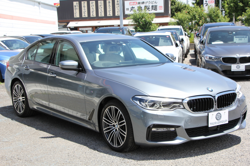 BMW 5シリーズ 540i Xdrive Mｽﾎﾟｰﾂ 4WD 1ｵｰﾅ ｻﾝﾙｰﾌ ﾅｲﾄﾋﾞｼﾞｮﾝ 直6ﾀｰﾎﾞ340馬力 DDCｻｽ ｺﾝﾌｫｰﾄ&ｲﾉﾍﾞｰｼｮﾝP ｱｲﾎﾞﾘｰﾚｻﾞｰ 全ﾋｰﾀｰ ﾏｯｻｰｼﾞﾍﾞﾝﾁﾚｰﾀｰ ﾃﾞｨｽﾌﾟﾚｲｷｰ ﾘﾓｰﾄP ﾊｰﾏﾝｶｰﾄﾞﾝ 液晶ﾒｰﾀｰ HUD 追ACC LED/H ﾀｯﾁ画面ﾅﾋﾞ2年保証