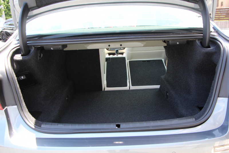 BMW 5シリーズ 540i Xdrive Mｽﾎﾟｰﾂ 4WD 1ｵｰﾅ ｻﾝﾙｰﾌ ﾅｲﾄﾋﾞｼﾞｮﾝ 直6ﾀｰﾎﾞ340馬力 DDCｻｽ ｺﾝﾌｫｰﾄ&ｲﾉﾍﾞｰｼｮﾝP ｱｲﾎﾞﾘｰﾚｻﾞｰ 全ﾋｰﾀｰ ﾏｯｻｰｼﾞﾍﾞﾝﾁﾚｰﾀｰ ﾃﾞｨｽﾌﾟﾚｲｷｰ ﾘﾓｰﾄP ﾊｰﾏﾝｶｰﾄﾞﾝ 液晶ﾒｰﾀｰ HUD 追ACC LED/H ﾀｯﾁ画面ﾅﾋﾞ2年保証