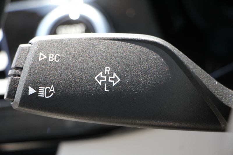 BMW 5シリーズ 540i Xdrive Mｽﾎﾟｰﾂ 4WD 1ｵｰﾅ ｻﾝﾙｰﾌ ﾅｲﾄﾋﾞｼﾞｮﾝ 直6ﾀｰﾎﾞ340馬力 DDCｻｽ ｺﾝﾌｫｰﾄ&ｲﾉﾍﾞｰｼｮﾝP ｱｲﾎﾞﾘｰﾚｻﾞｰ 全ﾋｰﾀｰ ﾏｯｻｰｼﾞﾍﾞﾝﾁﾚｰﾀｰ ﾃﾞｨｽﾌﾟﾚｲｷｰ ﾘﾓｰﾄP ﾊｰﾏﾝｶｰﾄﾞﾝ 液晶ﾒｰﾀｰ HUD 追ACC LED/H ﾀｯﾁ画面ﾅﾋﾞ2年保証