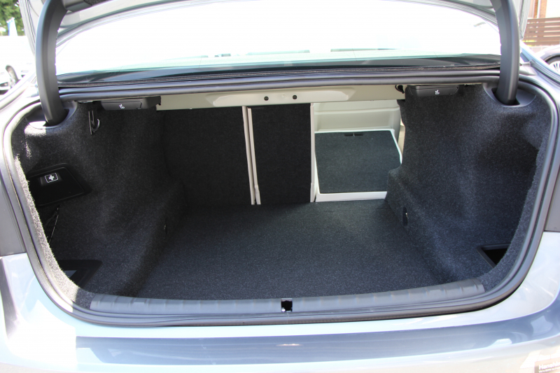 BMW 5シリーズ 540i Xdrive Mｽﾎﾟｰﾂ 4WD 1ｵｰﾅ ｻﾝﾙｰﾌ ﾅｲﾄﾋﾞｼﾞｮﾝ 直6ﾀｰﾎﾞ340馬力 DDCｻｽ ｺﾝﾌｫｰﾄ&ｲﾉﾍﾞｰｼｮﾝP ｱｲﾎﾞﾘｰﾚｻﾞｰ 全ﾋｰﾀｰ ﾏｯｻｰｼﾞﾍﾞﾝﾁﾚｰﾀｰ ﾃﾞｨｽﾌﾟﾚｲｷｰ ﾘﾓｰﾄP ﾊｰﾏﾝｶｰﾄﾞﾝ 液晶ﾒｰﾀｰ HUD 追ACC LED/H ﾀｯﾁ画面ﾅﾋﾞ2年保証