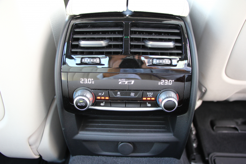 BMW 5シリーズ 540i Xdrive Mｽﾎﾟｰﾂ 4WD 1ｵｰﾅ ｻﾝﾙｰﾌ ﾅｲﾄﾋﾞｼﾞｮﾝ 直6ﾀｰﾎﾞ340馬力 DDCｻｽ ｺﾝﾌｫｰﾄ&ｲﾉﾍﾞｰｼｮﾝP ｱｲﾎﾞﾘｰﾚｻﾞｰ 全ﾋｰﾀｰ ﾏｯｻｰｼﾞﾍﾞﾝﾁﾚｰﾀｰ ﾃﾞｨｽﾌﾟﾚｲｷｰ ﾘﾓｰﾄP ﾊｰﾏﾝｶｰﾄﾞﾝ 液晶ﾒｰﾀｰ HUD 追ACC LED/H ﾀｯﾁ画面ﾅﾋﾞ2年保証