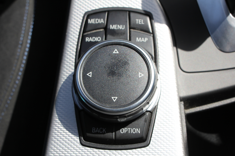 BMW 3シリーズ 320i Mｽﾎﾟｰﾂ 後期LCI 変更後新ｴﾝｼﾞﾝ ﾚﾑｽﾏﾌﾗｰ LEDﾍｯﾄﾞﾗｲﾄ&ﾃｰﾙ 追従ACC 衝突軽減ﾌﾞﾚｰｷ 車線逸脱警告 歩行者警告 ﾀｯﾁﾊﾟｯﾄﾞ対応HDDﾅﾋﾞBｶﾒﾗ ｽﾏｰﾄｷｰ Bluetooth接続 ﾊﾟﾄﾞﾙｼﾌﾄ 2年保証