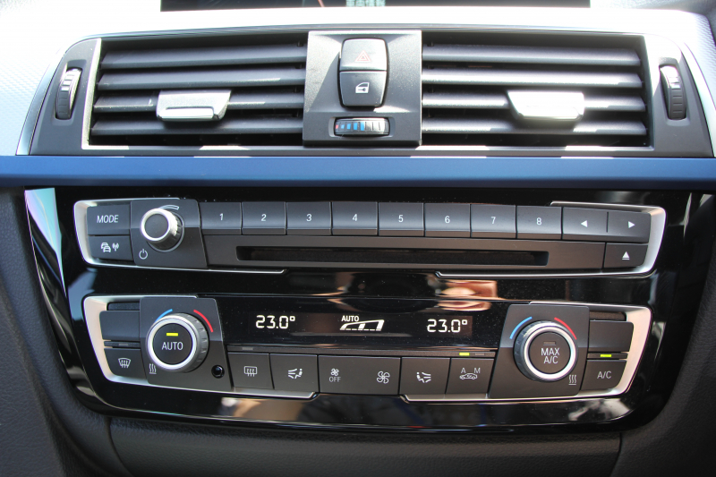 BMW 3シリーズ 320i Mｽﾎﾟｰﾂ 後期LCI 変更後新ｴﾝｼﾞﾝ ﾚﾑｽﾏﾌﾗｰ LEDﾍｯﾄﾞﾗｲﾄ&ﾃｰﾙ 追従ACC 衝突軽減ﾌﾞﾚｰｷ 車線逸脱警告 歩行者警告 ﾀｯﾁﾊﾟｯﾄﾞ対応HDDﾅﾋﾞBｶﾒﾗ ｽﾏｰﾄｷｰ Bluetooth接続 ﾊﾟﾄﾞﾙｼﾌﾄ 2年保証