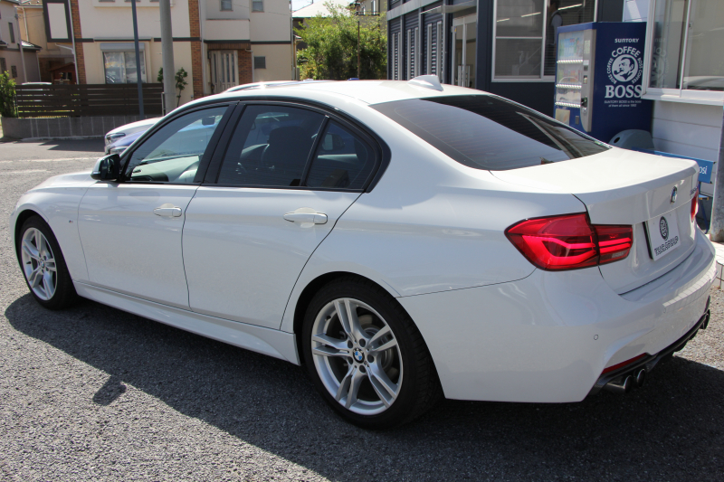 BMW 3シリーズ 320i Mｽﾎﾟｰﾂ 後期LCI 変更後新ｴﾝｼﾞﾝ ﾚﾑｽﾏﾌﾗｰ LEDﾍｯﾄﾞﾗｲﾄ&ﾃｰﾙ 追従ACC 衝突軽減ﾌﾞﾚｰｷ 車線逸脱警告 歩行者警告 ﾀｯﾁﾊﾟｯﾄﾞ対応HDDﾅﾋﾞBｶﾒﾗ ｽﾏｰﾄｷｰ Bluetooth接続 ﾊﾟﾄﾞﾙｼﾌﾄ 2年保証