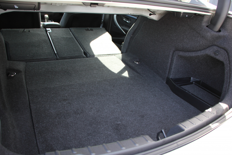 BMW 3シリーズ 320i Mｽﾎﾟｰﾂ 後期LCI 変更後新ｴﾝｼﾞﾝ ﾚﾑｽﾏﾌﾗｰ LEDﾍｯﾄﾞﾗｲﾄ&ﾃｰﾙ 追従ACC 衝突軽減ﾌﾞﾚｰｷ 車線逸脱警告 歩行者警告 ﾀｯﾁﾊﾟｯﾄﾞ対応HDDﾅﾋﾞBｶﾒﾗ ｽﾏｰﾄｷｰ Bluetooth接続 ﾊﾟﾄﾞﾙｼﾌﾄ 2年保証