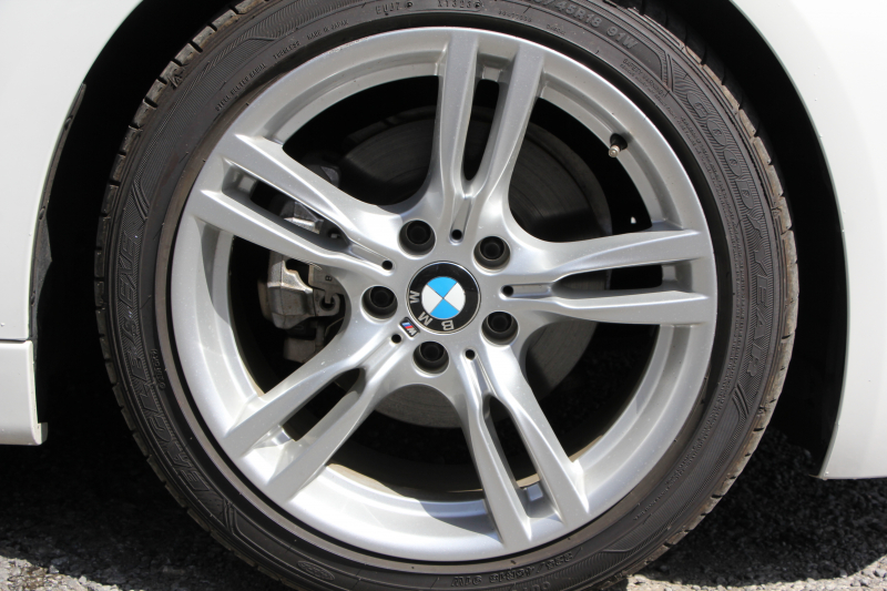 BMW 3シリーズ 320i Mｽﾎﾟｰﾂ 後期LCI 変更後新ｴﾝｼﾞﾝ ﾚﾑｽﾏﾌﾗｰ LEDﾍｯﾄﾞﾗｲﾄ&ﾃｰﾙ 追従ACC 衝突軽減ﾌﾞﾚｰｷ 車線逸脱警告 歩行者警告 ﾀｯﾁﾊﾟｯﾄﾞ対応HDDﾅﾋﾞBｶﾒﾗ ｽﾏｰﾄｷｰ Bluetooth接続 ﾊﾟﾄﾞﾙｼﾌﾄ 2年保証