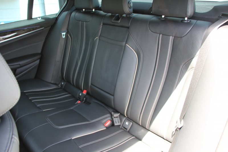 BMW 5シリーズ 530i Mｽﾎﾟｰﾂ 高出力 252馬力 3Dﾃﾞｻﾞｲﾝｴｱﾛ 液晶ﾒｰﾀｰ 全ﾋｰﾀｰ黒革 追従ACC HUD ｽﾃｱﾘﾝｸﾞｻﾎﾟｰﾄ ﾀｯﾁ画面ﾅﾋﾞTV 360度ﾊﾟﾉﾗﾏｶﾒﾗ ｱｸﾃｨﾌﾞPDC緊急ﾌﾞﾚｰｷ LEDﾍｯﾄﾞﾗｲﾄ ｵｰﾄﾊｲﾋﾞｰﾑ 電動ﾄﾗﾝｸ 2年保証