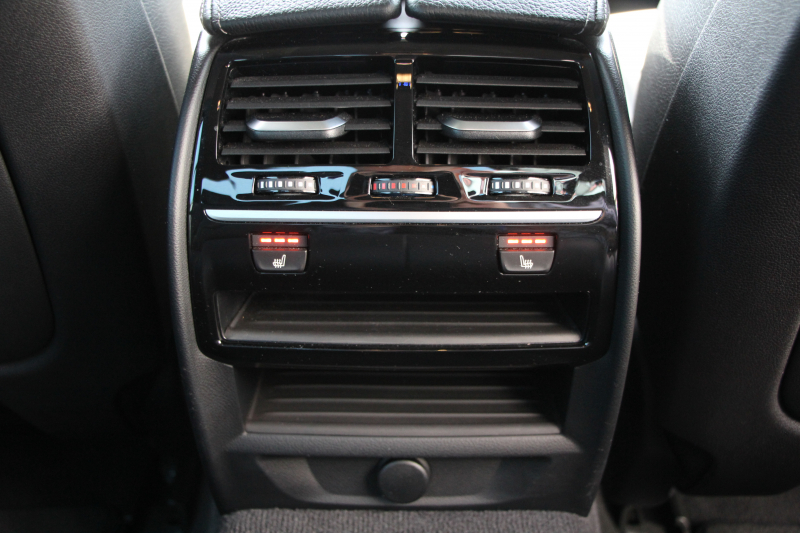 BMW 5シリーズ 530i Mｽﾎﾟｰﾂ 高出力 252馬力 3Dﾃﾞｻﾞｲﾝｴｱﾛ 液晶ﾒｰﾀｰ 全ﾋｰﾀｰ黒革 追従ACC HUD ｽﾃｱﾘﾝｸﾞｻﾎﾟｰﾄ ﾀｯﾁ画面ﾅﾋﾞTV 360度ﾊﾟﾉﾗﾏｶﾒﾗ ｱｸﾃｨﾌﾞPDC緊急ﾌﾞﾚｰｷ LEDﾍｯﾄﾞﾗｲﾄ ｵｰﾄﾊｲﾋﾞｰﾑ 電動ﾄﾗﾝｸ 2年保証