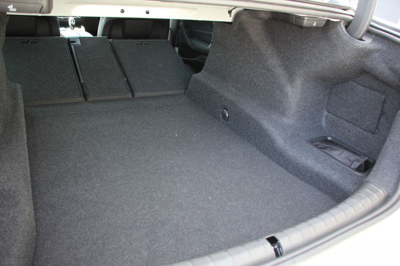 BMW 5シリーズ 530i Mｽﾎﾟｰﾂ 高出力 252馬力 3Dﾃﾞｻﾞｲﾝｴｱﾛ 液晶ﾒｰﾀｰ 全ﾋｰﾀｰ黒革 追従ACC HUD ｽﾃｱﾘﾝｸﾞｻﾎﾟｰﾄ ﾀｯﾁ画面ﾅﾋﾞTV 360度ﾊﾟﾉﾗﾏｶﾒﾗ ｱｸﾃｨﾌﾞPDC緊急ﾌﾞﾚｰｷ LEDﾍｯﾄﾞﾗｲﾄ ｵｰﾄﾊｲﾋﾞｰﾑ 電動ﾄﾗﾝｸ 2年保証