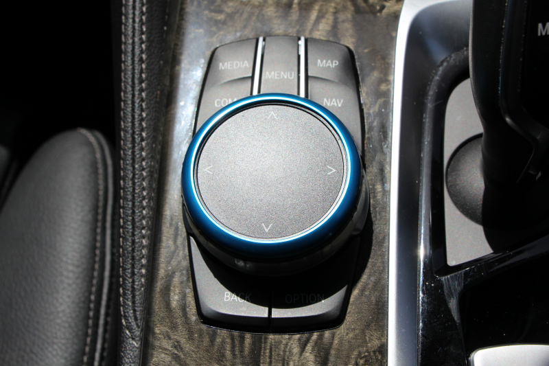 BMW 5シリーズ 530i Mｽﾎﾟｰﾂ 高出力 252馬力 3Dﾃﾞｻﾞｲﾝｴｱﾛ 液晶ﾒｰﾀｰ 全ﾋｰﾀｰ黒革 追従ACC HUD ｽﾃｱﾘﾝｸﾞｻﾎﾟｰﾄ ﾀｯﾁ画面ﾅﾋﾞTV 360度ﾊﾟﾉﾗﾏｶﾒﾗ ｱｸﾃｨﾌﾞPDC緊急ﾌﾞﾚｰｷ LEDﾍｯﾄﾞﾗｲﾄ ｵｰﾄﾊｲﾋﾞｰﾑ 電動ﾄﾗﾝｸ 2年保証