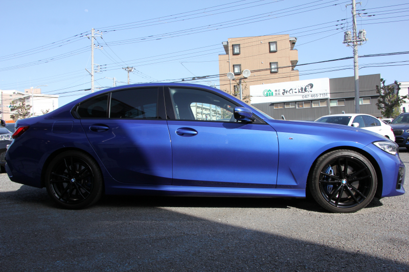 BMW 3シリーズ 330i Mｽﾎﾟｰﾂ 高出力 258馬力 ｲﾉﾍﾞｰｼｮﾝ&ｺﾝﾌｫｰﾄ&ﾃﾞﾋﾞｭｰP ﾚｰｻﾞｰLEDﾗｲﾄ HUD ｼﾞｪｽﾁｬｰC ﾋｰﾀｰ黒革 Pｱｼｽﾄ+ 360度ｶﾒﾗ BMWﾗｲﾌﾞｺｯｸﾋﾟｯﾄﾞApplecarplay ｽﾃｱﾘﾝｸﾞｱｼｽﾄ 追従ACC 電動ﾄﾗﾝｸ 2年保証