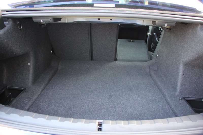 BMW 3シリーズ 330i Mｽﾎﾟｰﾂ 高出力 258馬力 ｲﾉﾍﾞｰｼｮﾝ&ｺﾝﾌｫｰﾄ&ﾃﾞﾋﾞｭｰP ﾚｰｻﾞｰLEDﾗｲﾄ HUD ｼﾞｪｽﾁｬｰC ﾋｰﾀｰ黒革 Pｱｼｽﾄ+ 360度ｶﾒﾗ BMWﾗｲﾌﾞｺｯｸﾋﾟｯﾄﾞApplecarplay ｽﾃｱﾘﾝｸﾞｱｼｽﾄ 追従ACC 電動ﾄﾗﾝｸ 2年保証