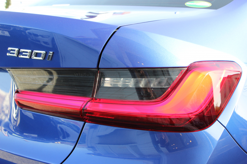 BMW 3シリーズ 330i Mｽﾎﾟｰﾂ 高出力 258馬力 ｲﾉﾍﾞｰｼｮﾝ&ｺﾝﾌｫｰﾄ&ﾃﾞﾋﾞｭｰP ﾚｰｻﾞｰLEDﾗｲﾄ HUD ｼﾞｪｽﾁｬｰC ﾋｰﾀｰ黒革 Pｱｼｽﾄ+ 360度ｶﾒﾗ BMWﾗｲﾌﾞｺｯｸﾋﾟｯﾄﾞApplecarplay ｽﾃｱﾘﾝｸﾞｱｼｽﾄ 追従ACC 電動ﾄﾗﾝｸ 2年保証