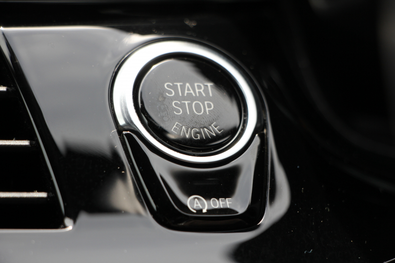 BMW 5シリーズ 523d ﾂｰﾘﾝｸﾞｴﾃﾞｨｼｮﾝﾐｯｼｮﾝｲﾝﾎﾟｯｼﾌﾞﾙ 特別仕様車 ﾅｲﾄﾌﾞﾙｰﾚｻﾞｰ HUD ﾊｰﾏﾝｶｰﾄﾞﾝ 追従ACC ｽﾃｱﾘﾝｸﾞｻﾎﾟｰﾄ ﾀｯﾁ画面HDDﾅﾋﾞTV LEDﾍｯﾄﾞﾗｲﾄ ｵｰﾄﾊｲﾋﾞｰﾑ 電動ﾘｱｹﾞｰﾄ 360度ｶﾒﾗ 全席ﾋｰﾀｰ ﾌﾞﾗｯｸ19AW 2年保証