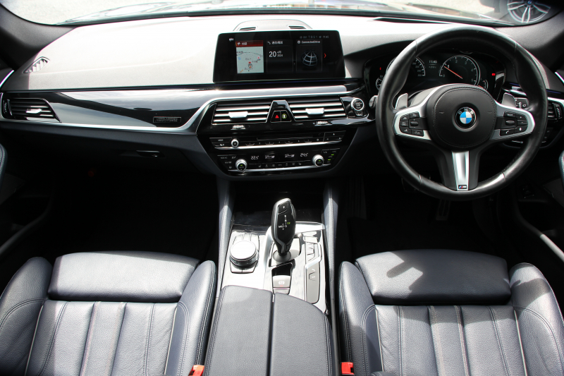 BMW 5シリーズ 523d ﾂｰﾘﾝｸﾞｴﾃﾞｨｼｮﾝﾐｯｼｮﾝｲﾝﾎﾟｯｼﾌﾞﾙ 特別仕様車 ﾅｲﾄﾌﾞﾙｰﾚｻﾞｰ HUD ﾊｰﾏﾝｶｰﾄﾞﾝ 追従ACC ｽﾃｱﾘﾝｸﾞｻﾎﾟｰﾄ ﾀｯﾁ画面HDDﾅﾋﾞTV LEDﾍｯﾄﾞﾗｲﾄ ｵｰﾄﾊｲﾋﾞｰﾑ 電動ﾘｱｹﾞｰﾄ 360度ｶﾒﾗ 全席ﾋｰﾀｰ ﾌﾞﾗｯｸ19AW 2年保証