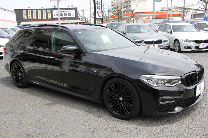 BMW 5シリーズ 523d ﾂｰﾘﾝｸﾞｴﾃﾞｨｼｮﾝﾐｯｼｮﾝｲﾝﾎﾟｯｼﾌﾞﾙ 特別仕様車 ﾅｲﾄﾌﾞﾙｰﾚｻﾞｰ HUD ﾊｰﾏﾝｶｰﾄﾞﾝ 追従ACC ｽﾃｱﾘﾝｸﾞｻﾎﾟｰﾄ ﾀｯﾁ画面HDDﾅﾋﾞTV LEDﾍｯﾄﾞﾗｲﾄ ｵｰﾄﾊｲﾋﾞｰﾑ 電動ﾘｱｹﾞｰﾄ 360度ｶﾒﾗ 全席ﾋｰﾀｰ ﾌﾞﾗｯｸ19AW 2年保証