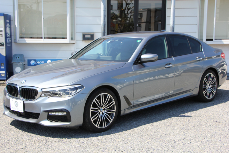 BMW 5シリーズ 523d Mｽﾎﾟｰﾂ ﾊｲﾗｲﾝ ｲﾉﾍﾞｰｼｮﾝP 1ｵｰﾅ 全ﾋｰﾀｰ黒革 HUD ｼﾞｪｽﾁｬｰC ﾃﾞｨｽﾌﾟﾚｲｷｰ ﾘﾓｰﾄP LEDﾍｯﾄﾞﾗｲﾄ ｵｰﾄﾊｲﾋﾞｰﾑ 追従ACC ｽﾃｱﾘﾝｸﾞｻﾎﾟｰﾄ ﾀｯﾁ画面HDDﾅﾋﾞTV 360度ｶﾒﾗ Pｱｼｽﾄﾌﾟﾗｽ 2年保証