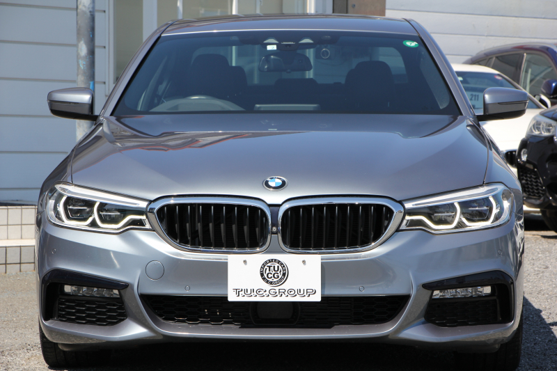BMW 5シリーズ 523d Mｽﾎﾟｰﾂ ﾊｲﾗｲﾝ ｲﾉﾍﾞｰｼｮﾝP 1ｵｰﾅ 全ﾋｰﾀｰ黒革 HUD ｼﾞｪｽﾁｬｰC ﾃﾞｨｽﾌﾟﾚｲｷｰ ﾘﾓｰﾄP LEDﾍｯﾄﾞﾗｲﾄ ｵｰﾄﾊｲﾋﾞｰﾑ 追従ACC ｽﾃｱﾘﾝｸﾞｻﾎﾟｰﾄ ﾀｯﾁ画面HDDﾅﾋﾞTV 360度ｶﾒﾗ Pｱｼｽﾄﾌﾟﾗｽ 2年保証