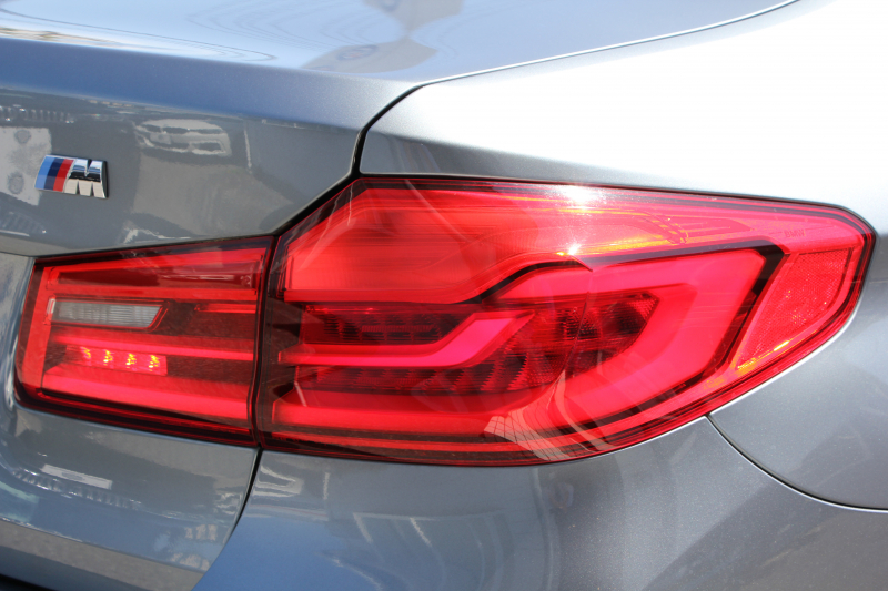 BMW 5シリーズ 523d Mｽﾎﾟｰﾂ ﾊｲﾗｲﾝ ｲﾉﾍﾞｰｼｮﾝP 1ｵｰﾅ 全ﾋｰﾀｰ黒革 HUD ｼﾞｪｽﾁｬｰC ﾃﾞｨｽﾌﾟﾚｲｷｰ ﾘﾓｰﾄP LEDﾍｯﾄﾞﾗｲﾄ ｵｰﾄﾊｲﾋﾞｰﾑ 追従ACC ｽﾃｱﾘﾝｸﾞｻﾎﾟｰﾄ ﾀｯﾁ画面HDDﾅﾋﾞTV 360度ｶﾒﾗ Pｱｼｽﾄﾌﾟﾗｽ 2年保証