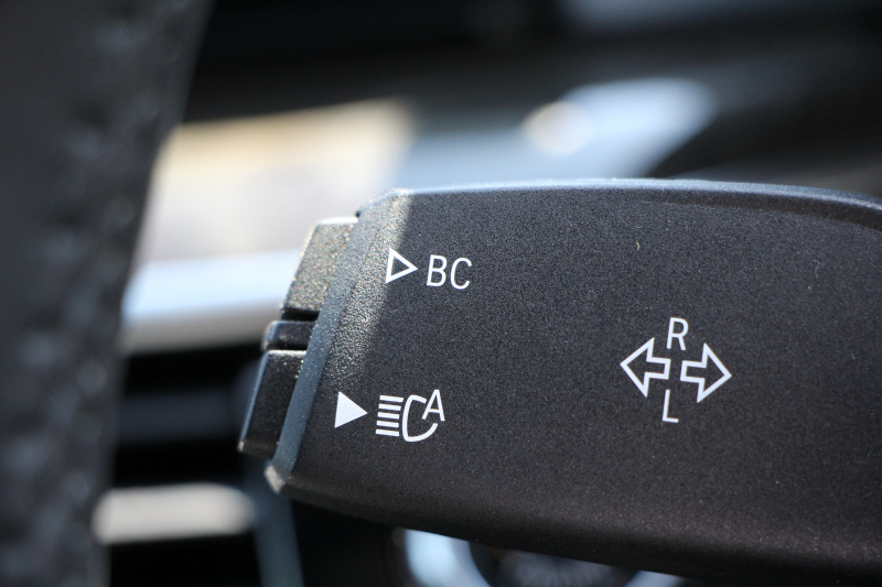 BMW 5シリーズ 523d Mｽﾎﾟｰﾂ ﾊｲﾗｲﾝ ｲﾉﾍﾞｰｼｮﾝP 1ｵｰﾅ 全ﾋｰﾀｰ黒革 HUD ｼﾞｪｽﾁｬｰC ﾃﾞｨｽﾌﾟﾚｲｷｰ ﾘﾓｰﾄP LEDﾍｯﾄﾞﾗｲﾄ ｵｰﾄﾊｲﾋﾞｰﾑ 追従ACC ｽﾃｱﾘﾝｸﾞｻﾎﾟｰﾄ ﾀｯﾁ画面HDDﾅﾋﾞTV 360度ｶﾒﾗ Pｱｼｽﾄﾌﾟﾗｽ 2年保証