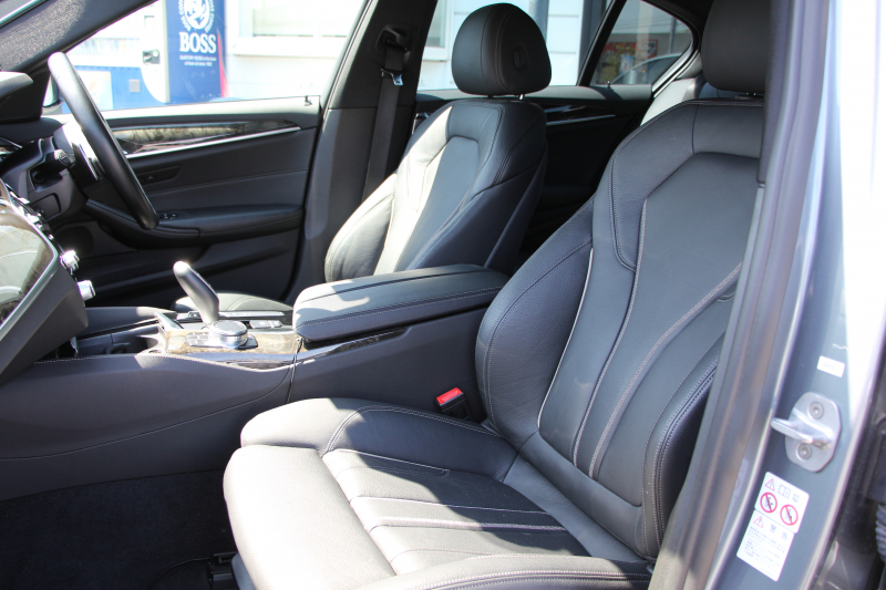 BMW 5シリーズ 523d Mｽﾎﾟｰﾂ ﾊｲﾗｲﾝ ｲﾉﾍﾞｰｼｮﾝP 1ｵｰﾅ 全ﾋｰﾀｰ黒革 HUD ｼﾞｪｽﾁｬｰC ﾃﾞｨｽﾌﾟﾚｲｷｰ ﾘﾓｰﾄP LEDﾍｯﾄﾞﾗｲﾄ ｵｰﾄﾊｲﾋﾞｰﾑ 追従ACC ｽﾃｱﾘﾝｸﾞｻﾎﾟｰﾄ ﾀｯﾁ画面HDDﾅﾋﾞTV 360度ｶﾒﾗ Pｱｼｽﾄﾌﾟﾗｽ 2年保証