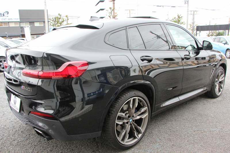 BMW X4 M40i 360馬力直6ﾀｰﾎﾞﾊﾟﾉﾗﾏｻﾝﾙｰﾌ 全席ﾋｰﾀｰ黒革 可変Mｻｽ 専用ﾃﾞﾌ 専用21AW ﾊｰﾏﾝｶｰﾄﾞﾝ 追従ACC HUD ｽﾃｱﾘﾝｸﾞｻﾎﾟｰﾄ ﾀｯﾁ画面HDDﾅﾋﾞTV 360度ﾊﾟﾉﾗﾏｶﾒﾗ PDC緊急ﾌﾞﾚｰｷ 2年保証
