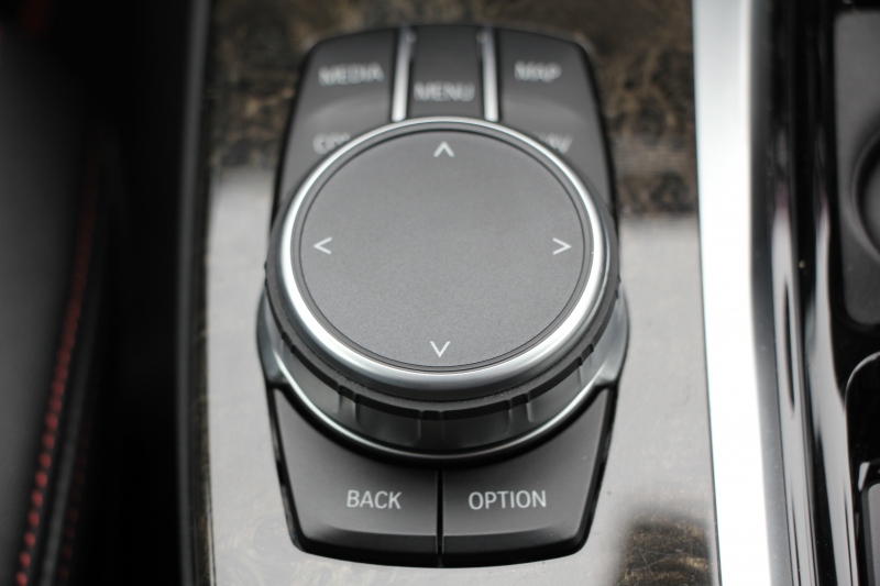 BMW X4 M40i 360馬力直6ﾀｰﾎﾞﾊﾟﾉﾗﾏｻﾝﾙｰﾌ 全席ﾋｰﾀｰ黒革 可変Mｻｽ 専用ﾃﾞﾌ 専用21AW ﾊｰﾏﾝｶｰﾄﾞﾝ 追従ACC HUD ｽﾃｱﾘﾝｸﾞｻﾎﾟｰﾄ ﾀｯﾁ画面HDDﾅﾋﾞTV 360度ﾊﾟﾉﾗﾏｶﾒﾗ PDC緊急ﾌﾞﾚｰｷ 2年保証