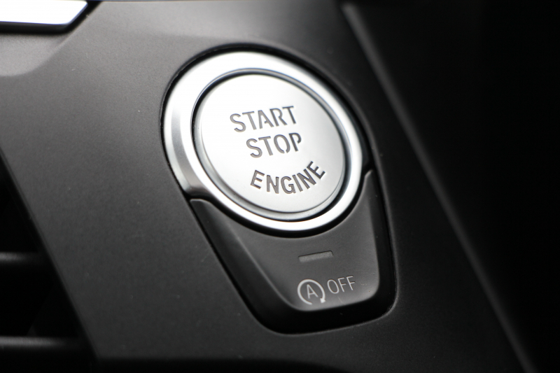 BMW X4 M40i 360馬力直6ﾀｰﾎﾞﾊﾟﾉﾗﾏｻﾝﾙｰﾌ 全席ﾋｰﾀｰ黒革 可変Mｻｽ 専用ﾃﾞﾌ 専用21AW ﾊｰﾏﾝｶｰﾄﾞﾝ 追従ACC HUD ｽﾃｱﾘﾝｸﾞｻﾎﾟｰﾄ ﾀｯﾁ画面HDDﾅﾋﾞTV 360度ﾊﾟﾉﾗﾏｶﾒﾗ PDC緊急ﾌﾞﾚｰｷ 2年保証