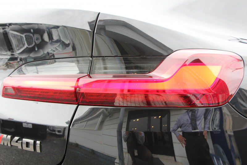 BMW X4 M40i 360馬力直6ﾀｰﾎﾞﾊﾟﾉﾗﾏｻﾝﾙｰﾌ 全席ﾋｰﾀｰ黒革 可変Mｻｽ 専用ﾃﾞﾌ 専用21AW ﾊｰﾏﾝｶｰﾄﾞﾝ 追従ACC HUD ｽﾃｱﾘﾝｸﾞｻﾎﾟｰﾄ ﾀｯﾁ画面HDDﾅﾋﾞTV 360度ﾊﾟﾉﾗﾏｶﾒﾗ PDC緊急ﾌﾞﾚｰｷ 2年保証