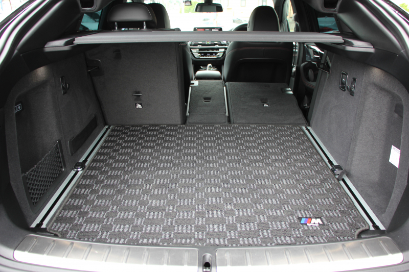 BMW X4 M40i 360馬力直6ﾀｰﾎﾞﾊﾟﾉﾗﾏｻﾝﾙｰﾌ 全席ﾋｰﾀｰ黒革 可変Mｻｽ 専用ﾃﾞﾌ 専用21AW ﾊｰﾏﾝｶｰﾄﾞﾝ 追従ACC HUD ｽﾃｱﾘﾝｸﾞｻﾎﾟｰﾄ ﾀｯﾁ画面HDDﾅﾋﾞTV 360度ﾊﾟﾉﾗﾏｶﾒﾗ PDC緊急ﾌﾞﾚｰｷ 2年保証