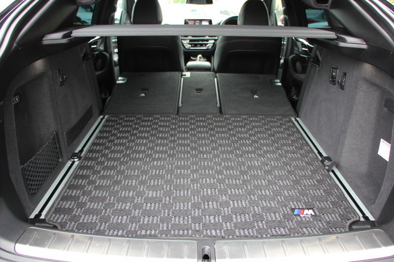 BMW X4 M40i 360馬力直6ﾀｰﾎﾞﾊﾟﾉﾗﾏｻﾝﾙｰﾌ 全席ﾋｰﾀｰ黒革 可変Mｻｽ 専用ﾃﾞﾌ 専用21AW ﾊｰﾏﾝｶｰﾄﾞﾝ 追従ACC HUD ｽﾃｱﾘﾝｸﾞｻﾎﾟｰﾄ ﾀｯﾁ画面HDDﾅﾋﾞTV 360度ﾊﾟﾉﾗﾏｶﾒﾗ PDC緊急ﾌﾞﾚｰｷ 2年保証