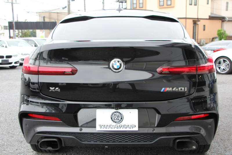 BMW X4 M40i 360馬力直6ﾀｰﾎﾞﾊﾟﾉﾗﾏｻﾝﾙｰﾌ 全席ﾋｰﾀｰ黒革 可変Mｻｽ 専用ﾃﾞﾌ 専用21AW ﾊｰﾏﾝｶｰﾄﾞﾝ 追従ACC HUD ｽﾃｱﾘﾝｸﾞｻﾎﾟｰﾄ ﾀｯﾁ画面HDDﾅﾋﾞTV 360度ﾊﾟﾉﾗﾏｶﾒﾗ PDC緊急ﾌﾞﾚｰｷ 2年保証