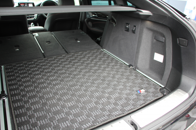 BMW X4 M40i 360馬力直6ﾀｰﾎﾞﾊﾟﾉﾗﾏｻﾝﾙｰﾌ 全席ﾋｰﾀｰ黒革 可変Mｻｽ 専用ﾃﾞﾌ 専用21AW ﾊｰﾏﾝｶｰﾄﾞﾝ 追従ACC HUD ｽﾃｱﾘﾝｸﾞｻﾎﾟｰﾄ ﾀｯﾁ画面HDDﾅﾋﾞTV 360度ﾊﾟﾉﾗﾏｶﾒﾗ PDC緊急ﾌﾞﾚｰｷ 2年保証