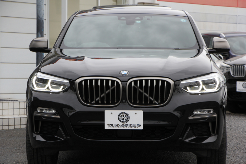 BMW X4 M40i 360馬力直6ﾀｰﾎﾞﾊﾟﾉﾗﾏｻﾝﾙｰﾌ 全席ﾋｰﾀｰ黒革 可変Mｻｽ 専用ﾃﾞﾌ 専用21AW ﾊｰﾏﾝｶｰﾄﾞﾝ 追従ACC HUD ｽﾃｱﾘﾝｸﾞｻﾎﾟｰﾄ ﾀｯﾁ画面HDDﾅﾋﾞTV 360度ﾊﾟﾉﾗﾏｶﾒﾗ PDC緊急ﾌﾞﾚｰｷ 2年保証