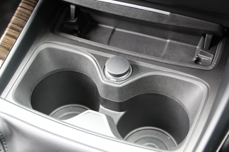 BMW 2シリーズ M235i ｸｰﾍﾟ6速MT 直6ﾀｰﾎﾞ326馬力 真珠色 ｱﾀﾞﾌﾟﾃｨﾌﾞMｻｽ ﾋｰﾀｰ黒革 ﾌﾙｾｸﾞTV ﾊｰﾏﾝｶｰﾄﾞﾝ 衝突軽減ﾌﾞﾚｰｷ 車線逸脱警告 歩行者警告 ﾌﾞﾚｰｷ付ｸﾙｺﾝ HDDﾅﾋﾞBｶﾒﾗ ｽﾏｰﾄｷｰ BT接続 18AW 専用ｴｱﾛ 専用ﾌﾞﾚｰｷ ｳｯﾄﾞﾊﾟﾈﾙ 2年保証