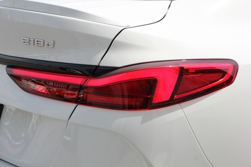 BMW 2シリーズ 218d ｸﾞﾗﾝｸｰﾍﾟMｽﾎﾟｰﾂ MｽﾎﾟｰﾂﾌﾟﾗｽP HUD Mｽﾎﾟｰﾂｼｰﾄ Mｼｰﾄﾍﾞﾙﾄ Mｽﾎﾟｰﾂﾌﾞﾚｰｷ ﾅﾋﾞｹﾞｰｼｮﾝP BMWﾗｲﾌﾞｺｯｸﾋﾟｯﾄ ｱｯﾌﾟﾙｶｰﾌﾟﾚｲ 後退ｱｼｽﾄ AI音声会話 ﾜｲﾔﾚｽ充電 追従ACC LEDﾍｯﾄﾞﾗｲﾄ ｵｰﾄﾊｲﾋﾞｰﾑ ｵﾌﾟｼｮﾝ18AW 2年保証