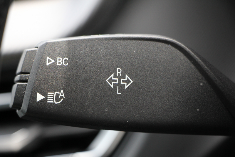 BMW 2シリーズ 218d ｸﾞﾗﾝｸｰﾍﾟMｽﾎﾟｰﾂ MｽﾎﾟｰﾂﾌﾟﾗｽP HUD Mｽﾎﾟｰﾂｼｰﾄ Mｼｰﾄﾍﾞﾙﾄ Mｽﾎﾟｰﾂﾌﾞﾚｰｷ ﾅﾋﾞｹﾞｰｼｮﾝP BMWﾗｲﾌﾞｺｯｸﾋﾟｯﾄ ｱｯﾌﾟﾙｶｰﾌﾟﾚｲ 後退ｱｼｽﾄ AI音声会話 ﾜｲﾔﾚｽ充電 追従ACC LEDﾍｯﾄﾞﾗｲﾄ ｵｰﾄﾊｲﾋﾞｰﾑ ｵﾌﾟｼｮﾝ18AW 2年保証