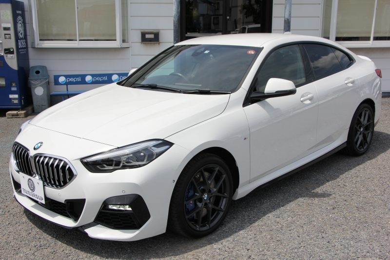 BMW 2シリーズ 218d ｸﾞﾗﾝｸｰﾍﾟMｽﾎﾟｰﾂ MｽﾎﾟｰﾂﾌﾟﾗｽP HUD Mｽﾎﾟｰﾂｼｰﾄ Mｼｰﾄﾍﾞﾙﾄ Mｽﾎﾟｰﾂﾌﾞﾚｰｷ ﾅﾋﾞｹﾞｰｼｮﾝP BMWﾗｲﾌﾞｺｯｸﾋﾟｯﾄ ｱｯﾌﾟﾙｶｰﾌﾟﾚｲ 後退ｱｼｽﾄ AI音声会話 ﾜｲﾔﾚｽ充電 追従ACC LEDﾍｯﾄﾞﾗｲﾄ ｵｰﾄﾊｲﾋﾞｰﾑ ｵﾌﾟｼｮﾝ18AW 2年保証