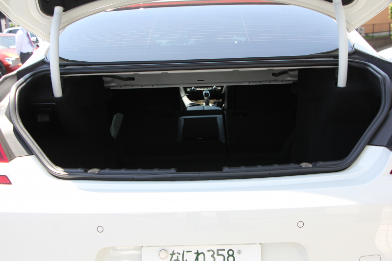 BMW 6シリーズ 640i ｸﾞﾗﾝｸｰﾍﾟMｽﾎﾟｰﾂ 変更後ﾓﾃﾞﾙ ｻﾝﾙｰﾌ ﾋｰﾀｰ黒革 LEDﾍｯﾄﾞﾗｲﾄ ｵﾌﾟｼｮﾝ20AW NEWﾃﾞｻﾞｲﾝｽﾃｱﾘﾝｸﾞ衝突軽減ﾌﾞﾚｰｷ 車線逸脱警告 歩行者警告 ｸﾙｺﾝ HDDﾅﾋﾞTV Bｶﾒﾗ ﾊﾟﾄﾞﾙｼﾌﾄ ｽﾏｰﾄｷｰ 専用ｴｱﾛ 320馬力 直6ﾀｰﾎﾞ2年保証