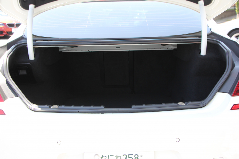 BMW 6シリーズ 640i ｸﾞﾗﾝｸｰﾍﾟMｽﾎﾟｰﾂ 変更後ﾓﾃﾞﾙ ｻﾝﾙｰﾌ ﾋｰﾀｰ黒革 LEDﾍｯﾄﾞﾗｲﾄ ｵﾌﾟｼｮﾝ20AW NEWﾃﾞｻﾞｲﾝｽﾃｱﾘﾝｸﾞ衝突軽減ﾌﾞﾚｰｷ 車線逸脱警告 歩行者警告 ｸﾙｺﾝ HDDﾅﾋﾞTV Bｶﾒﾗ ﾊﾟﾄﾞﾙｼﾌﾄ ｽﾏｰﾄｷｰ 専用ｴｱﾛ 320馬力 直6ﾀｰﾎﾞ2年保証