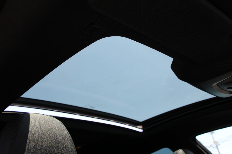 BMW 6シリーズ 640i ｸﾞﾗﾝｸｰﾍﾟMｽﾎﾟｰﾂ 変更後ﾓﾃﾞﾙ ｻﾝﾙｰﾌ ﾋｰﾀｰ黒革 LEDﾍｯﾄﾞﾗｲﾄ ｵﾌﾟｼｮﾝ20AW NEWﾃﾞｻﾞｲﾝｽﾃｱﾘﾝｸﾞ衝突軽減ﾌﾞﾚｰｷ 車線逸脱警告 歩行者警告 ｸﾙｺﾝ HDDﾅﾋﾞTV Bｶﾒﾗ ﾊﾟﾄﾞﾙｼﾌﾄ ｽﾏｰﾄｷｰ 専用ｴｱﾛ 320馬力 直6ﾀｰﾎﾞ2年保証