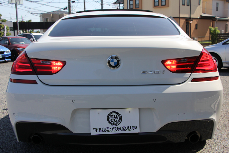 BMW 6シリーズ 640i ｸﾞﾗﾝｸｰﾍﾟMｽﾎﾟｰﾂ 変更後ﾓﾃﾞﾙ ｻﾝﾙｰﾌ ﾋｰﾀｰ黒革 LEDﾍｯﾄﾞﾗｲﾄ ｵﾌﾟｼｮﾝ20AW NEWﾃﾞｻﾞｲﾝｽﾃｱﾘﾝｸﾞ衝突軽減ﾌﾞﾚｰｷ 車線逸脱警告 歩行者警告 ｸﾙｺﾝ HDDﾅﾋﾞTV Bｶﾒﾗ ﾊﾟﾄﾞﾙｼﾌﾄ ｽﾏｰﾄｷｰ 専用ｴｱﾛ 320馬力 直6ﾀｰﾎﾞ2年保証