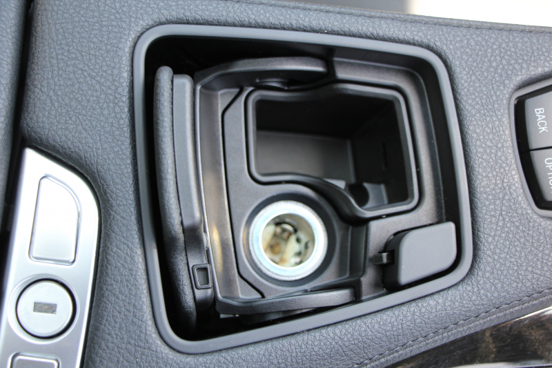 BMW 6シリーズ 640i ｸﾞﾗﾝｸｰﾍﾟMｽﾎﾟｰﾂ 変更後ﾓﾃﾞﾙ ｻﾝﾙｰﾌ ﾋｰﾀｰ黒革 LEDﾍｯﾄﾞﾗｲﾄ ｵﾌﾟｼｮﾝ20AW NEWﾃﾞｻﾞｲﾝｽﾃｱﾘﾝｸﾞ衝突軽減ﾌﾞﾚｰｷ 車線逸脱警告 歩行者警告 ｸﾙｺﾝ HDDﾅﾋﾞTV Bｶﾒﾗ ﾊﾟﾄﾞﾙｼﾌﾄ ｽﾏｰﾄｷｰ 専用ｴｱﾛ 320馬力 直6ﾀｰﾎﾞ2年保証